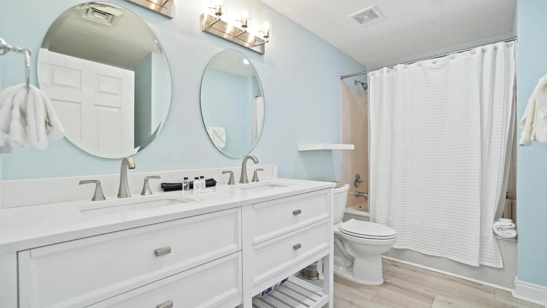 Calypso Beach Resort Towers Panama City Beach Apartment